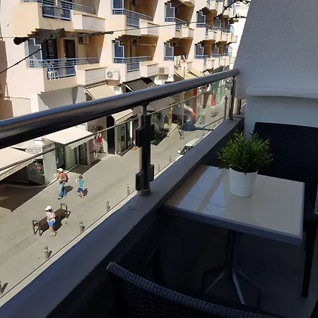 Les Palmiers Petrou Апартаменты