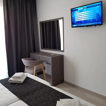 公寓 Les Palmiers Petrou *